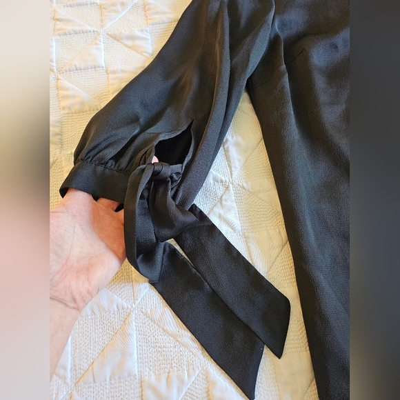 NWT Banana Republic Elegant Black Shift Dress with 3/4 Tie Sleeves, Size 2 - Picture 3 of 7